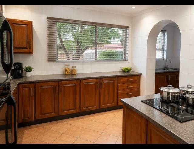 3 BEDROOM HOUSE FOR SALE IN THREE RIVERS EAST